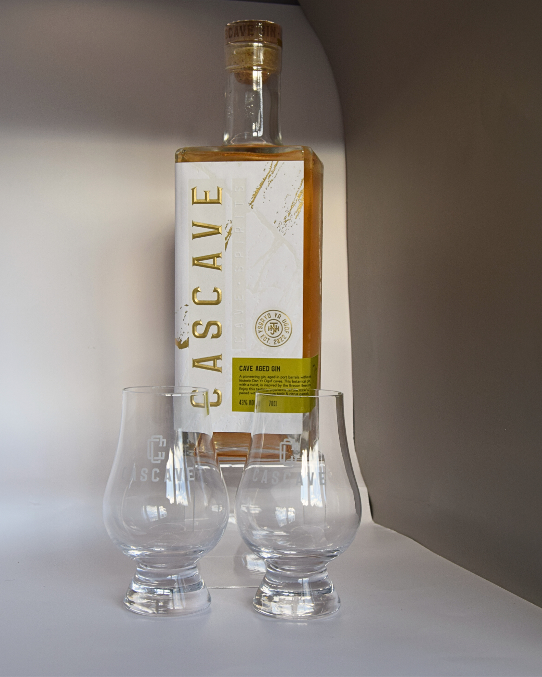 Cave Aged Gin & Engraved Tasting Glass Set