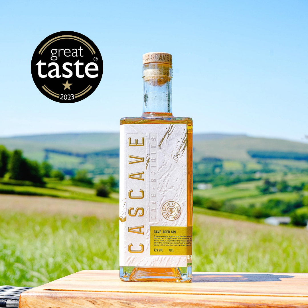 Cascave Cave Aged Gin, Welsh Gin, Cave Gin, Cave Water, Award Winning, Gin cocktail, Dan yr Ogof Gin, Brecon Beacons,
