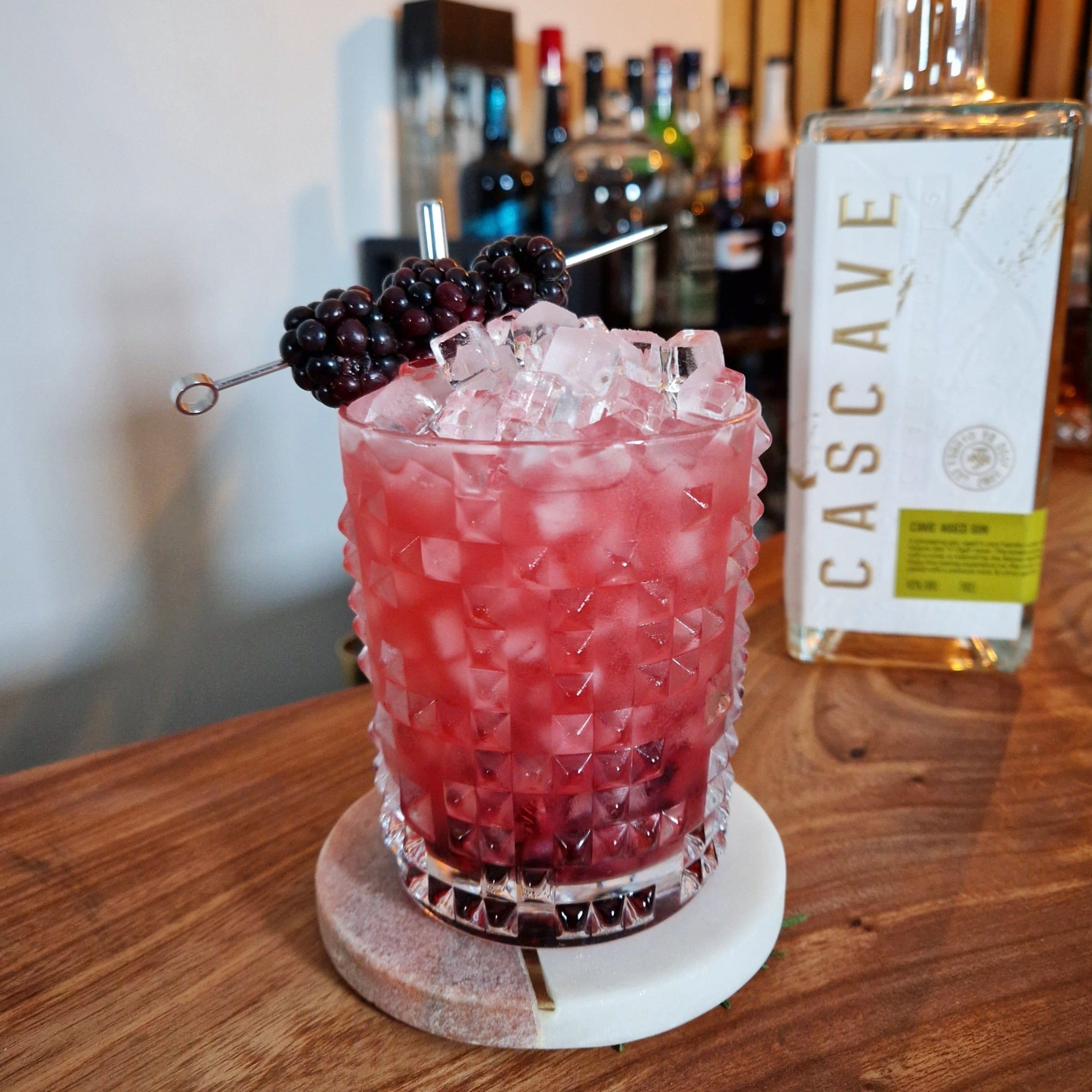 Cascave Cave Aged Gin, Welsh Gin, Cave Gin, Cave Water, Award Winning, Gin cocktail, Dan yr Ogof Gin, Brecon Beacons, Cask Aged gin Cave Gin