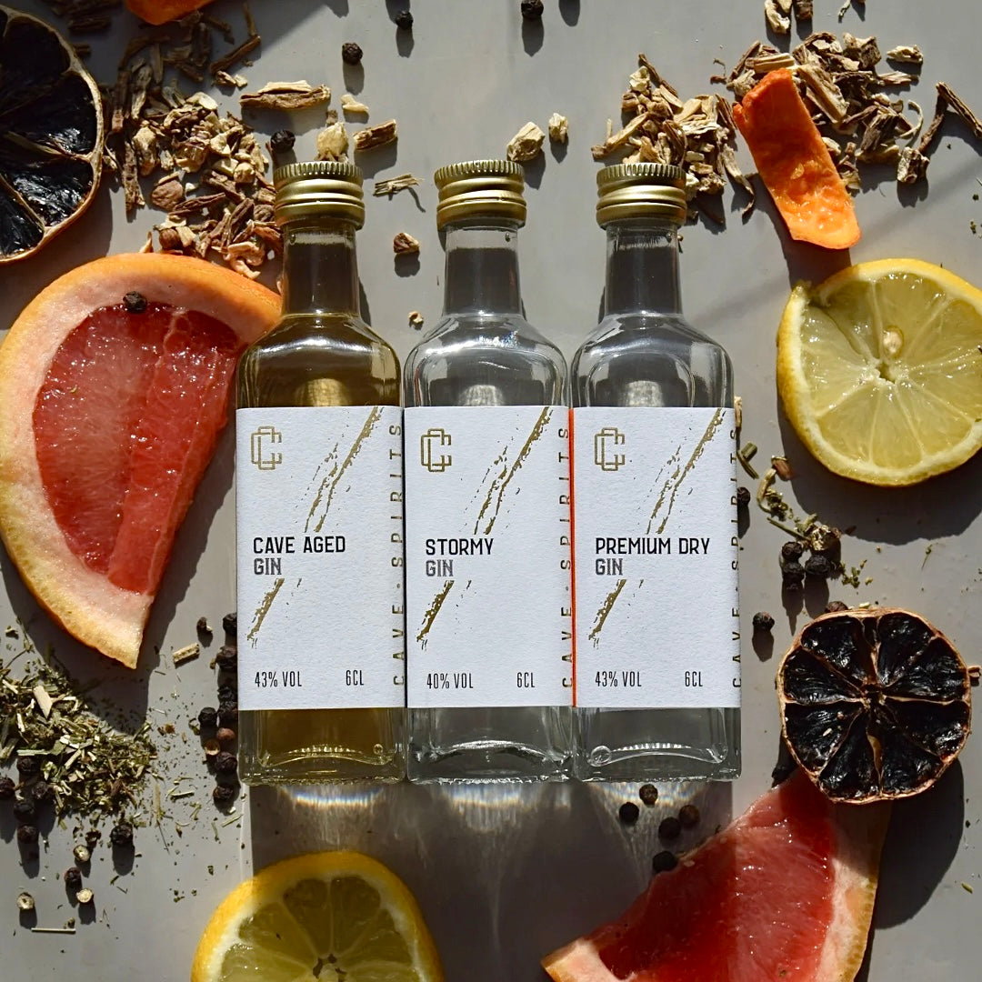 Cascave Gin Miniature, Miniature gin bottles Stormy Gin, Welsh Gin, Premium Dry Gin, Award Winning Gin, Craft Gin Club, Cave Aged Gin, Dan yr Ogof, Brecon Beacons, gin cocktail, cave water, gin cocktail recipes