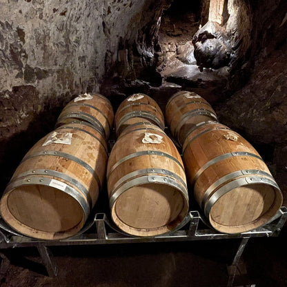 Cascave Cave Aged Gin, Welsh Gin, Cave Gin, Cave Water, Award Winning, Gin cocktail, Dan yr Ogof Gin, Brecon Beacons,