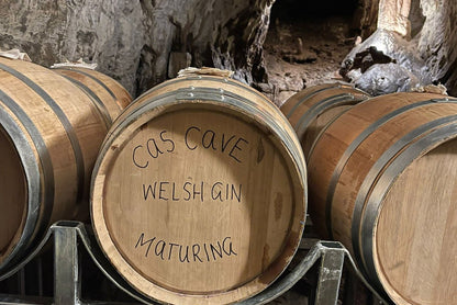 Cascave Cave Aged Gin, Welsh Gin, Cave Gin, Cave Water, Award Winning, Gin cocktail, Dan yr Ogof Gin, Brecon Beacons, Cask Aged gin Cave Gin